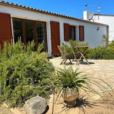 Hébergement de vacances La Piana House Bassacutena